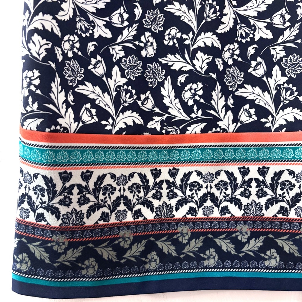 Banana Republic Floral Short Sleeve Shift Dress - Picture 2 of 4